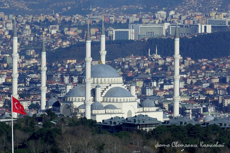 В Стамбуле мечеть Чамлыджа